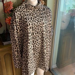 Loft Plus Animal 🦒 Spotted Mock Neck Top